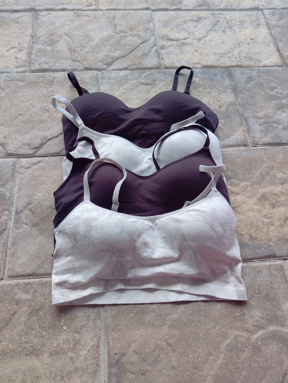 wonder nation Seamless Bralette Girl. Size XXL Black and White